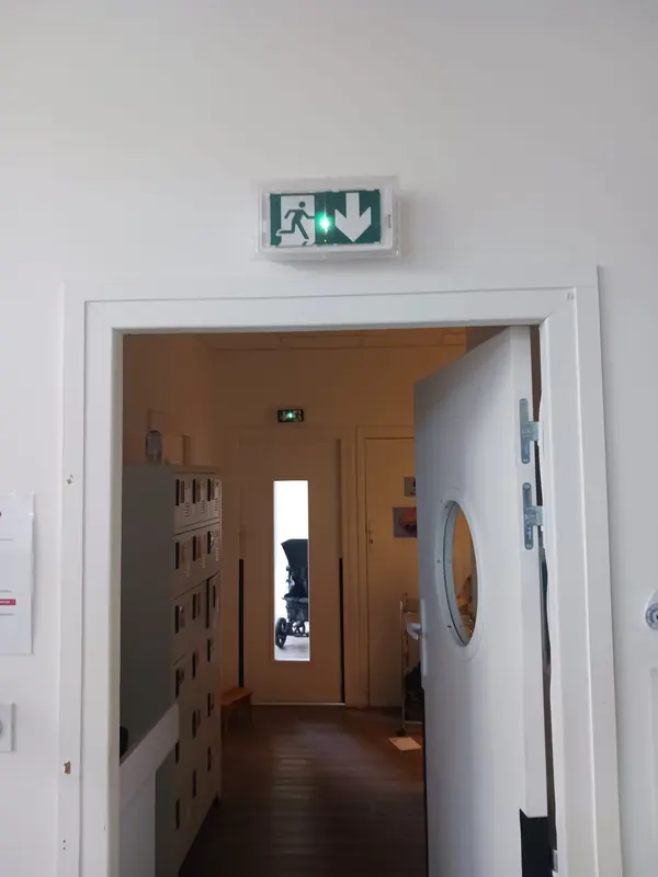 Éclairage de sécurité (BAES) — Sol-elec Services
